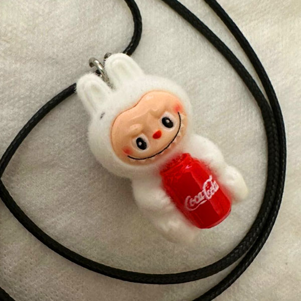 Labubu-neckless-w-07 خرید گردنبند لبوبو ارزان اکسسوری خاص و بامزه